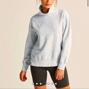 NWT Abercrombie & Fitch Side-Snap Turtleneck Sweatshirt